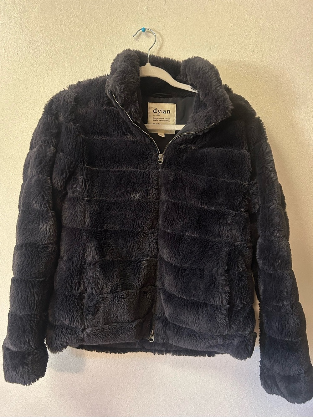Dylan black fluffy lightweight jacket